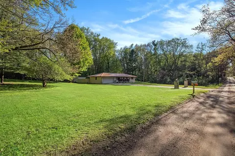 Exterior - 1750 Briar, Niles, MI 49120 photo 7 of 9