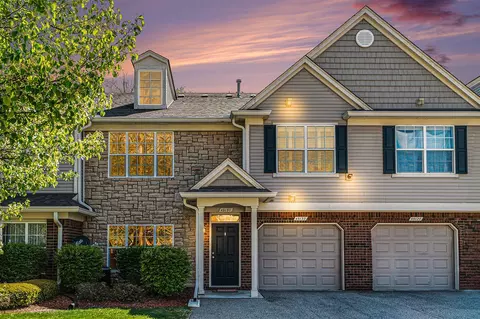 49130 W Woods #51, Shelby Township, MI 48317