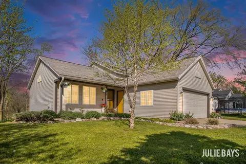 160 Riverwood, Middleville, MI 49333