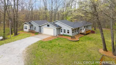 3110 14 Mile, Sparta, MI 49345