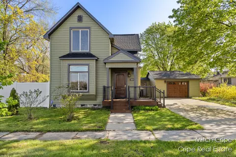 417 Emory, Howard City, MI 49329