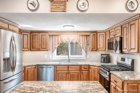 Kitchen - 1071 S Senator, Crystal, MI 48818 photo 3 of 4