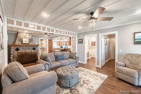 Living - 1071 S Senator, Crystal, MI 48818 photo 2 of 6