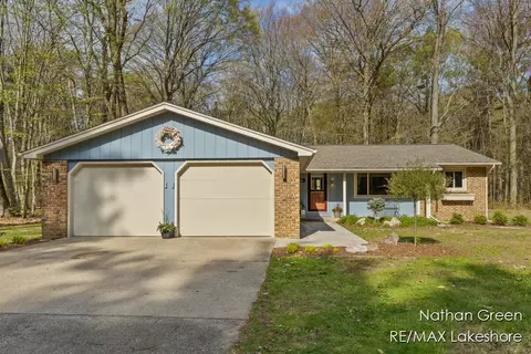 3909 N 168th, Holland, MI 49424