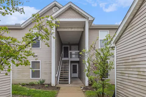 1749 Weatherstone, Ann Arbor, MI 48108