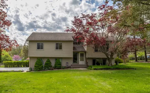 11926 Neil, Pinckney, MI 48169