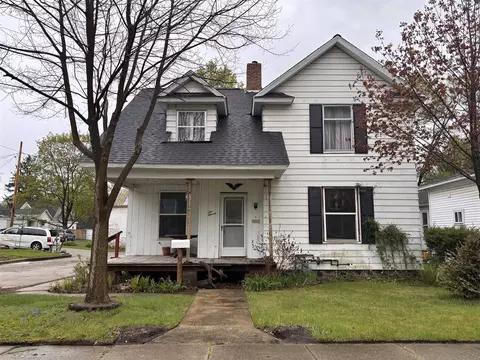 211 E Grv, Greenville, MI 48838