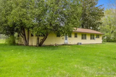 745 9th, Plainwell, MI 49080 photo 15