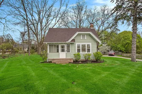 5575 Cascade, Grand Rapids, MI 49546