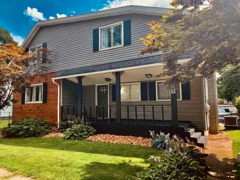 111 W 4th, Buchanan, MI 49107