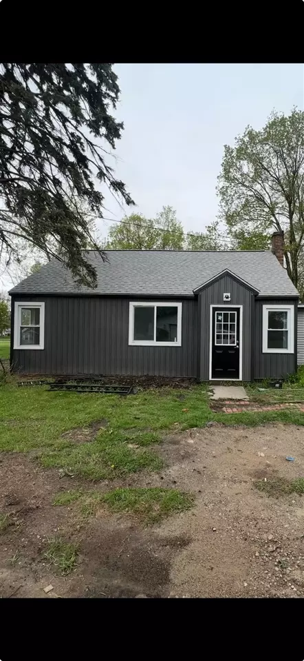 305 W High, Ovid, MI 48866