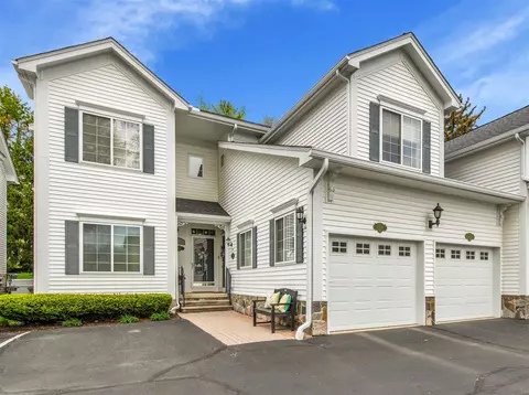 1704 Cassady Pl, Plymouth, MI 48170