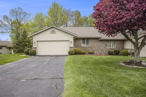 986 Country, Grand Rapids, MI 49534