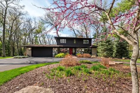 7414 Thorncrest, Ada, MI 49301
