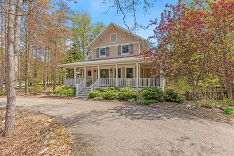 604 Cedar Pnes #14, Sparta, MI 49345