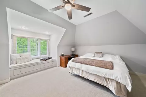 Bedroom - 33192 Old Post, Niles, MI 49120 photo 3 of 5