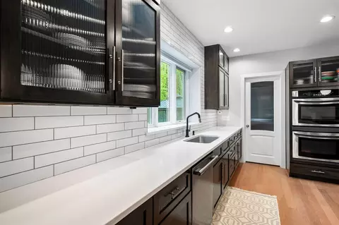 Kitchen - 33192 Old Post, Niles, MI 49120 photo 3 of 4