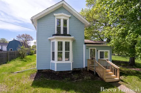 516 Warren, Marshall, MI 49068