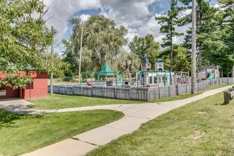 516 Warren, Marshall, MI 49068 photo 47