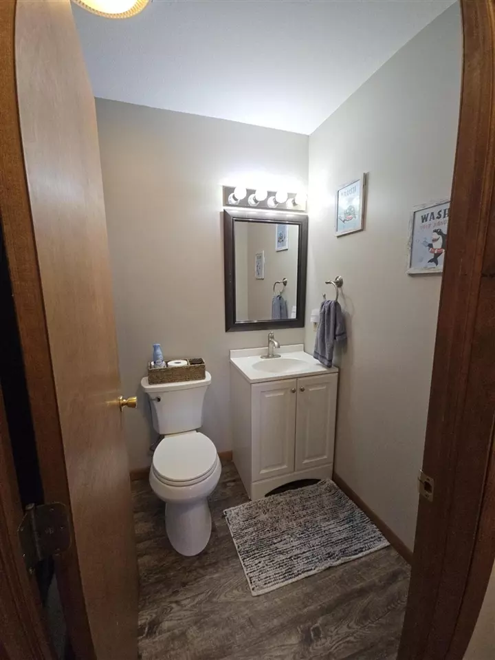 Bath - 613 Thomas, Union City, MI 49094 photo 3 of 7