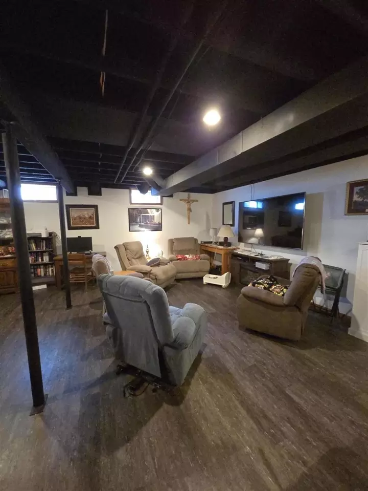 Living - 613 Thomas, Union City, MI 49094 photo 4 of 4