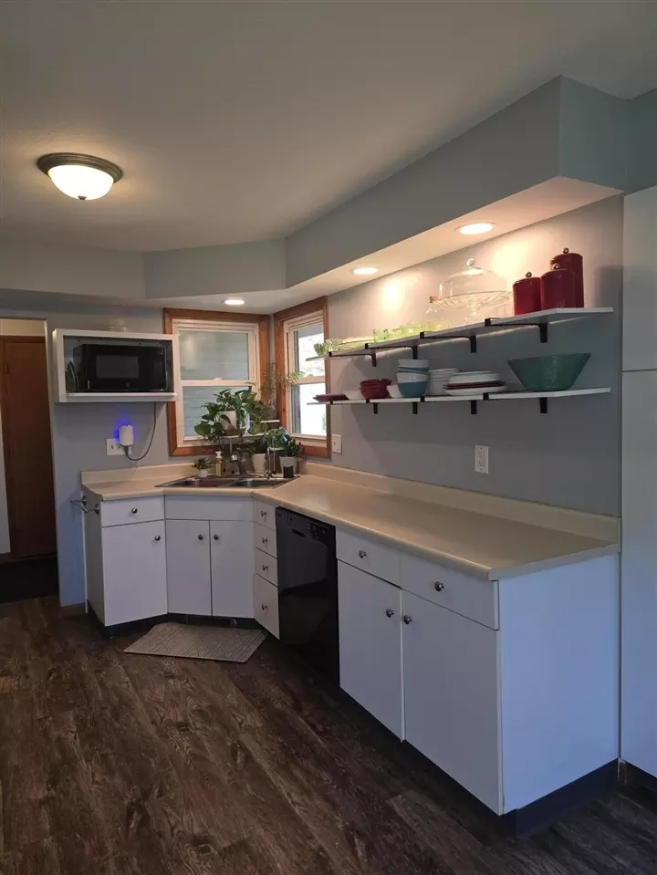 Kitchen - 613 Thomas, Union City, MI 49094 photo 2 of 6