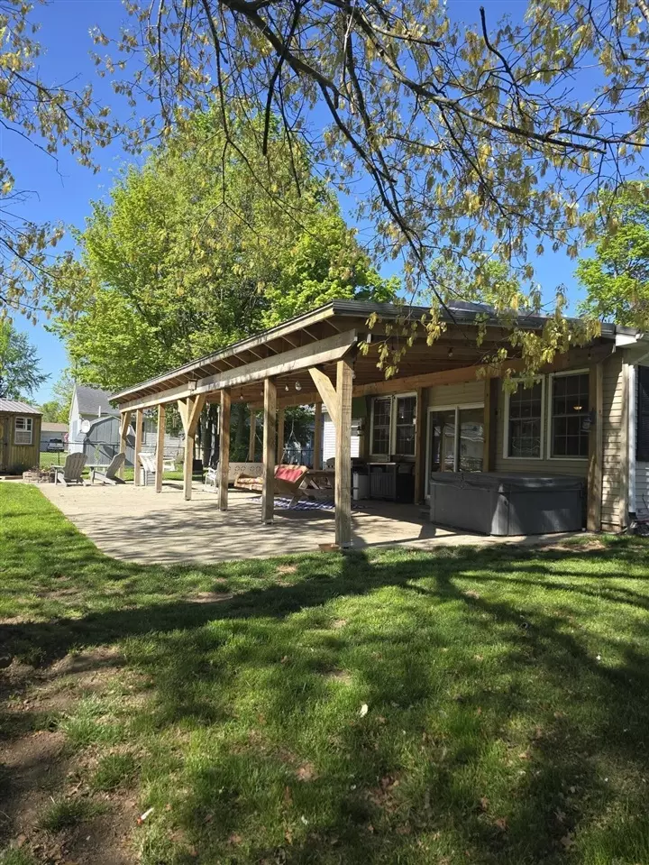 Exterior - 613 Thomas, Union City, MI 49094 photo 10 of 12
