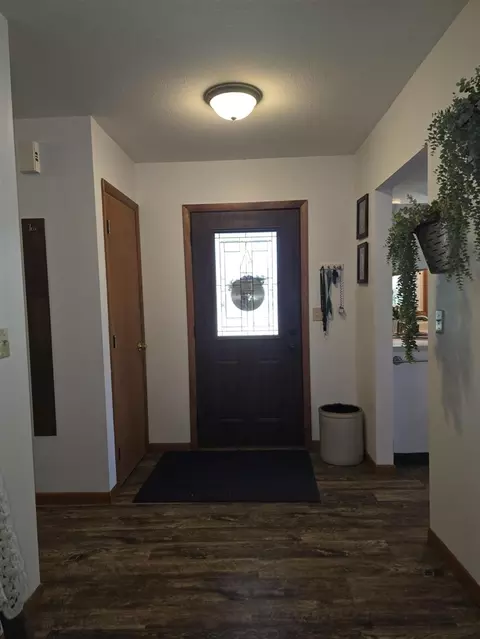 Entry Way - 613 Thomas, Union City, MI 49094 photo 1 of 1