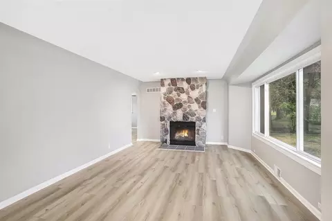 1816 Schaffer, Jackson, MI 49203 photo 4