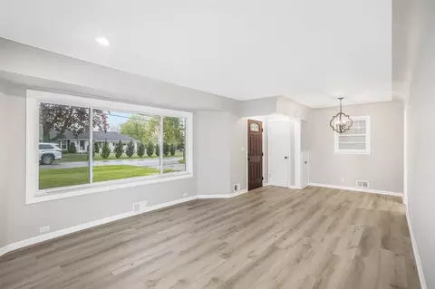 1816 Schaffer, Jackson, MI 49203 photo 5