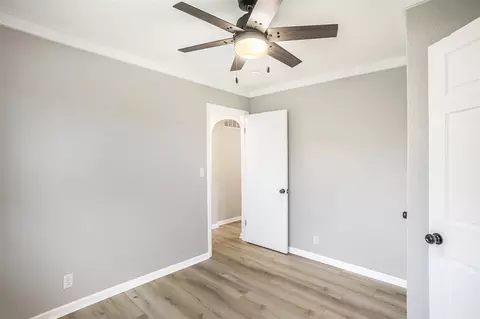 1816 Schaffer, Jackson, MI 49203 photo 10