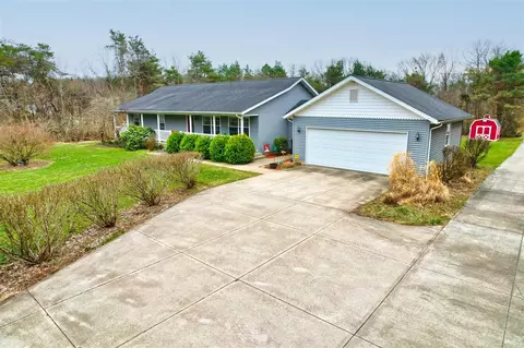 2688 White, Niles, MI 49120
