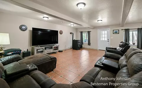 Living - 1237 N Birch, White Cloud, MI 49349 photo 3 of 4