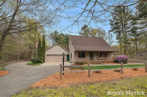 3106 N 168th, Holland, MI 49424