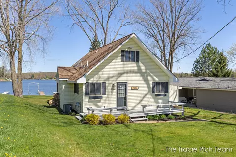 7964 W Royal, Stanwood, MI 49346