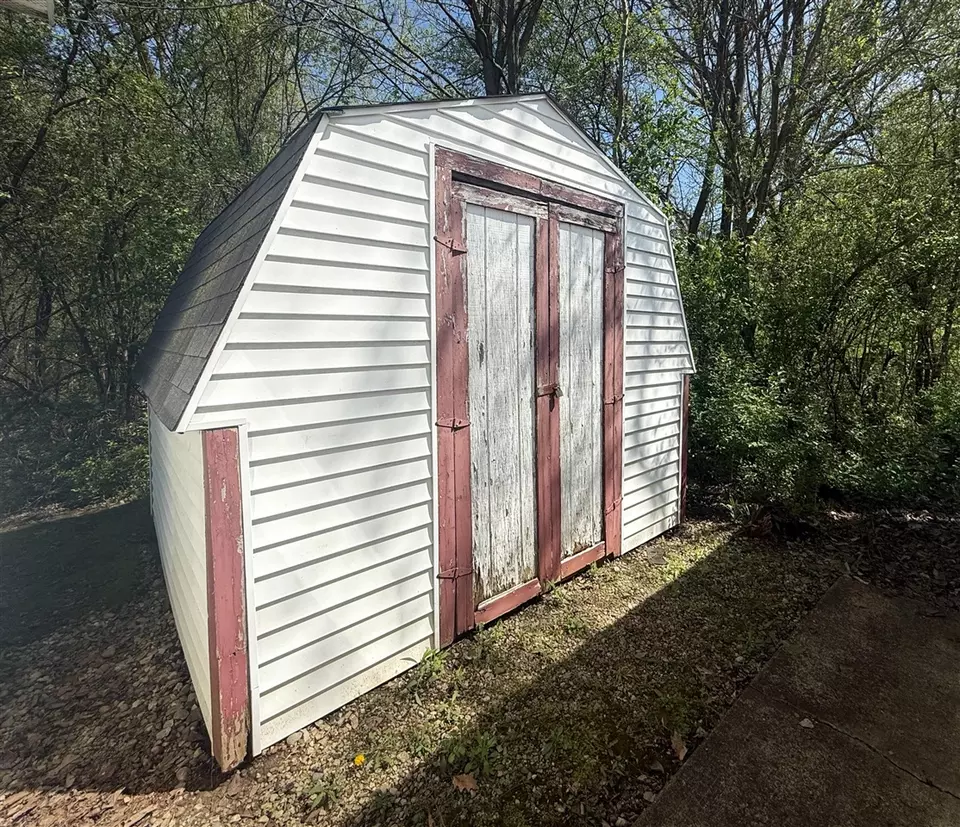 Other - 4326 Laurel, Jackson, MI 49201 photo 2 of 6