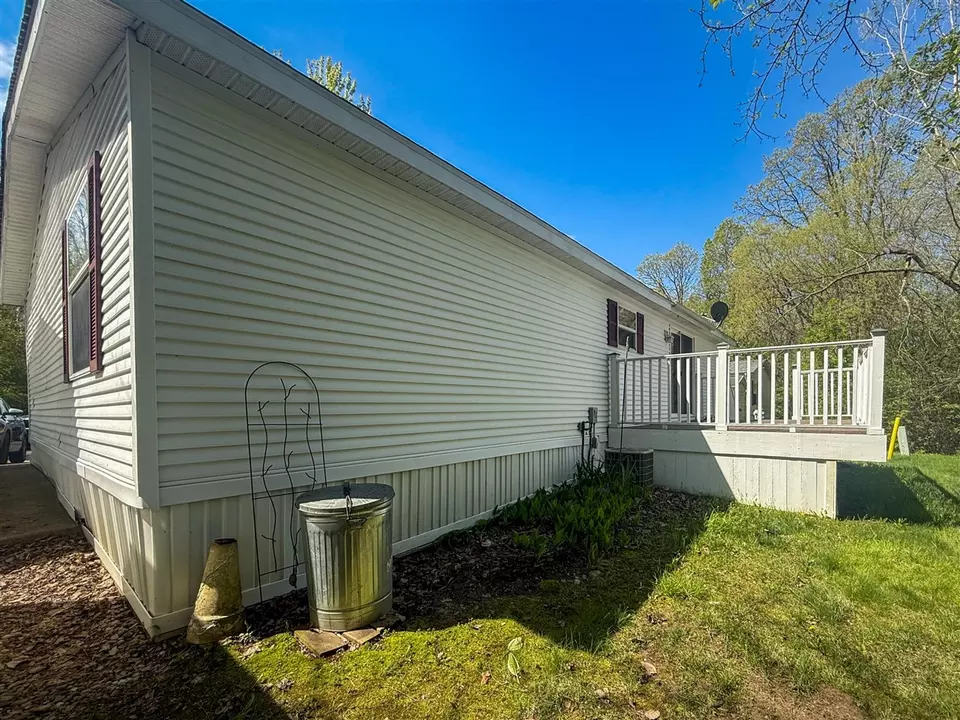 Exterior - 4326 Laurel, Jackson, MI 49201 photo 3 of 6