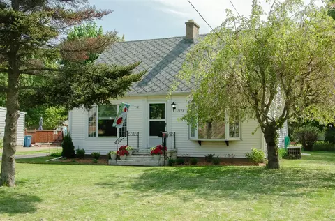 1328 Nichols, Kalamazoo, MI 49006