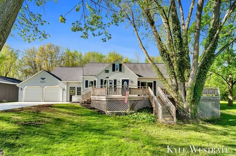 4881 146th, Holland, MI 49423