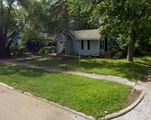 1142 Agard, Benton Harbor, MI 49022