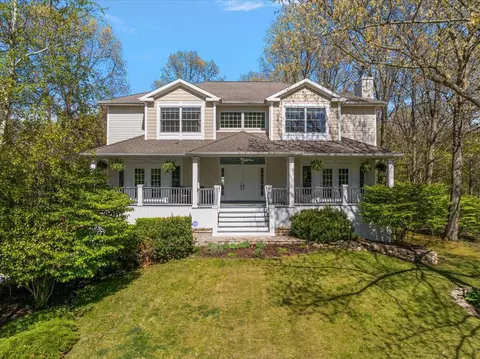 5421 Fairview, Stevensville, MI 49127