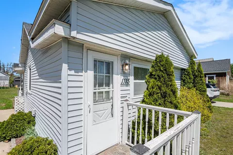 1115 Pennoyer, Grand Haven, MI 49417
