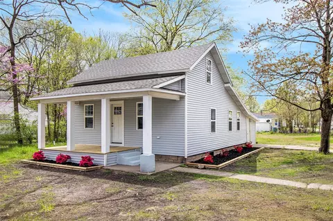 227 Delano, Allegan, MI 49010