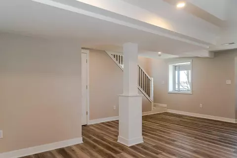 Living - 4305 Donnely, Jackson, MI 49201 photo 7 of 9