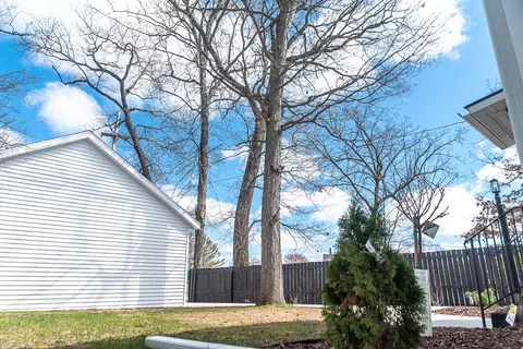 Exterior - 4305 Donnely, Jackson, MI 49201 photo 15 of 26