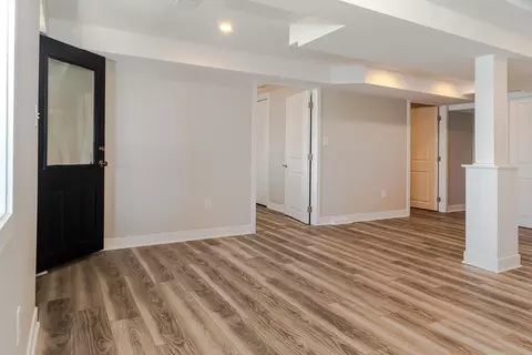 Living - 4305 Donnely, Jackson, MI 49201 photo 5 of 9