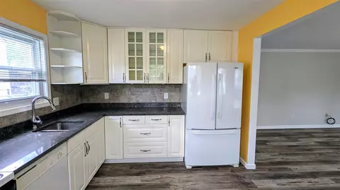 Kitchen - 2017 Martin, Ferndale, MI 48220 photo 2 of 2