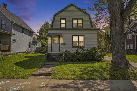 25 E Battle, Creek, MI 49017