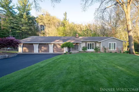 7929 Fitzsimmons, Alto, MI 49302