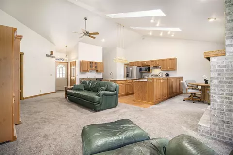 Living - 575 Invicta, Niles, MI 49120 photo 2 of 4